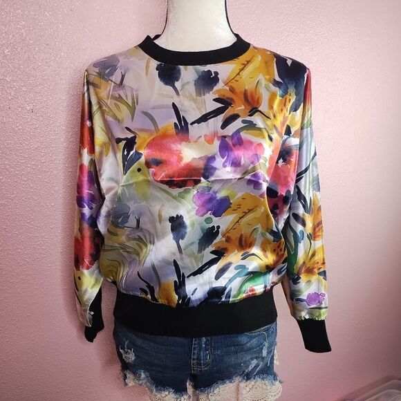Sioni | Crewneck Sweater Medium Satin Floral - Picture 2 of 8